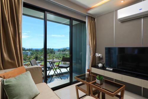 1 bdr Sea view Apartment in Mida Surin Beach by Capital Pro