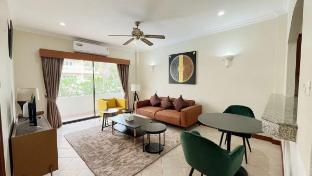 1 Bed - 1 living Beachside | Pool | Kitchen 204