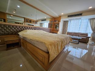 1000/500mbps WIFI near BTS Nana and Asoke