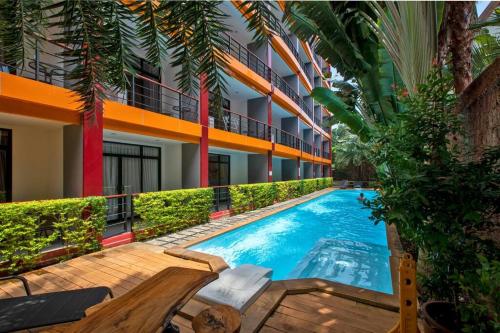 1bdr apartment NaiHarn Beach condo by Capital Pro