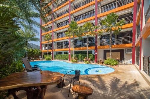 Апартаменты 1BR Naiharn Beach S510 by IBG Property