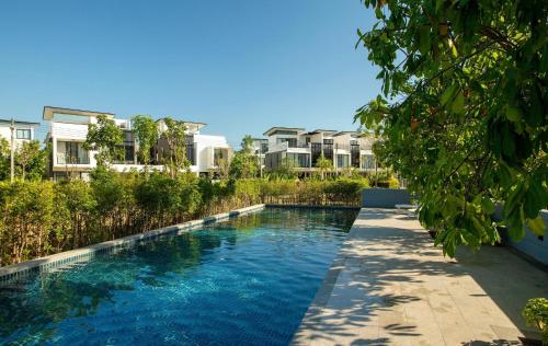 2 bdr Townhouse in Laguna Park by CapitalPro