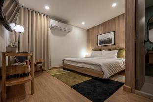 2 Bed 2 Bath / 1 min walk to Metro Asoke / S18