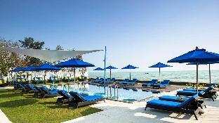 2 Bed Luxury Serviced Apat SEA front club house