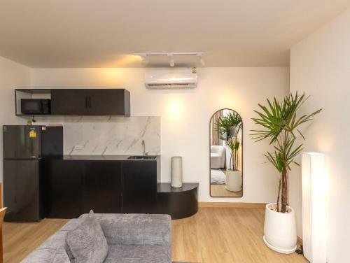 2 Bedrooms for 3 guest comfy home at heart of Silom - 7A