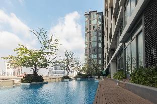 2 Mins walk to BTS Udomsuk Wifi Market Convenient