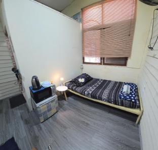 204  Spacious Apt with Wi-fi near BTS Skytrain