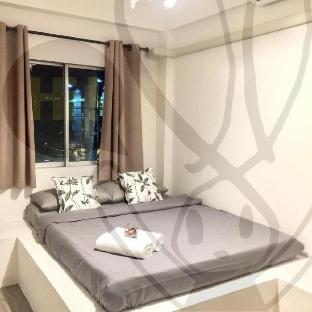 24 Poshtel Salaya
