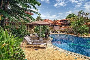 2Bed/2 Bath, Shared Pool, Near Fisherman's Village