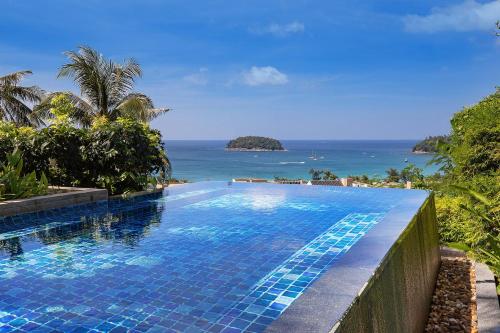 2BR Seaview Residence in Kata The Heights B16