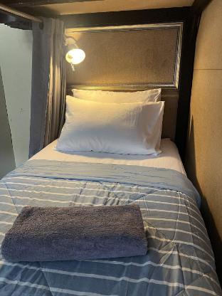 2Street Hostel At Surathani