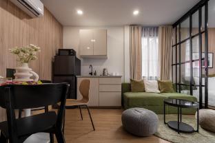 3 Bed 3 Bath / 1 min walk to Metro Asoke / S18