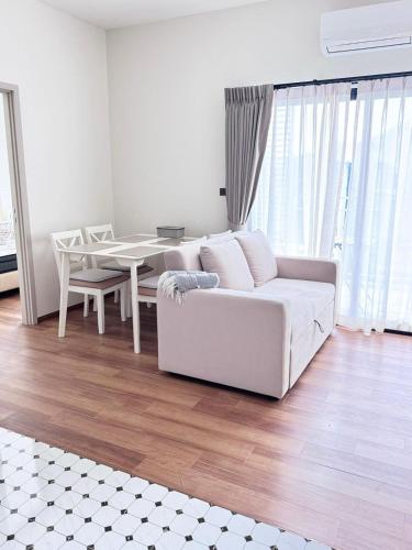 МЕ3 Halo 2-bedroom ВатСaп66935B2I976