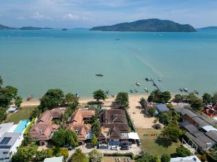 *3BR Villa, Games &amp; Private Beach V195