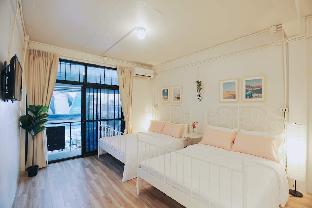 (3rd Fl.)Walk 1min to MRT! Big Room(upto 4ppl)