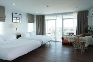 47 sqm Studio with Twin Beds &amp; Partial Sea View