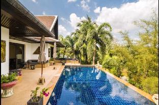 5 BR Pool Villa next to Beach , Maan Tawan  Laguna