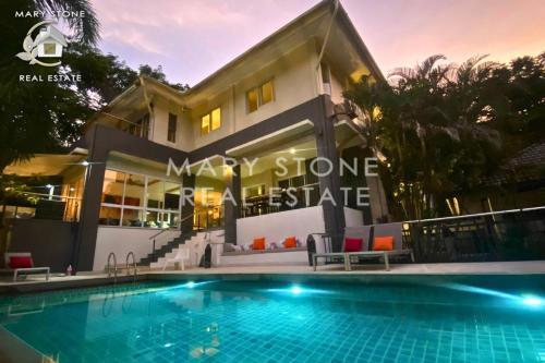 5BR - Tropical Garden Pool Villa