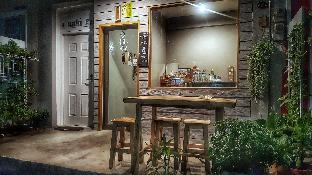 8 Sleepers Street Guesthouse