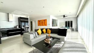 A26 - Great 100 percent Seaview 2bedroom 1 bathroom and bubble Jacuzzi