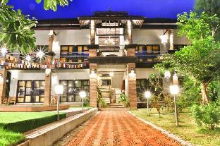 Above The Sea Boutique Hotel