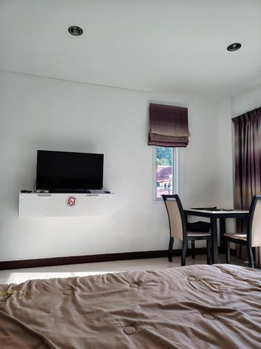 Alana Room