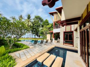 Amatapura Beach Villa 12, SHA Certified
