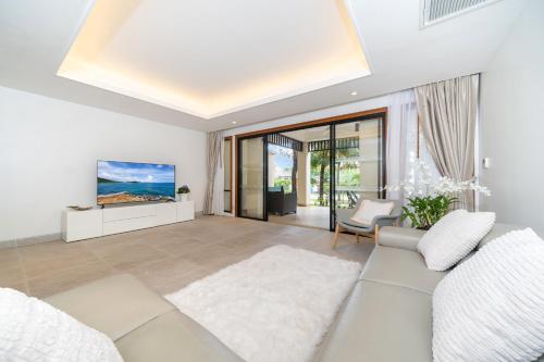 Angsana Laguna Phuket 2- bedroom, with pool access