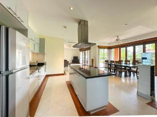Angsana Laguna Village 4 Bedroom Villa