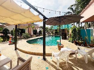 Aothai Bangsare Resort