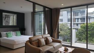 Apartment 1 bed 3rd floor with poolview