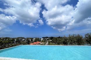 Apartment at Skypark in Laguna near golf course