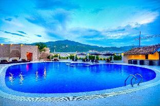 Apartment in heart of Patong 2 Pools,Walk to Beach