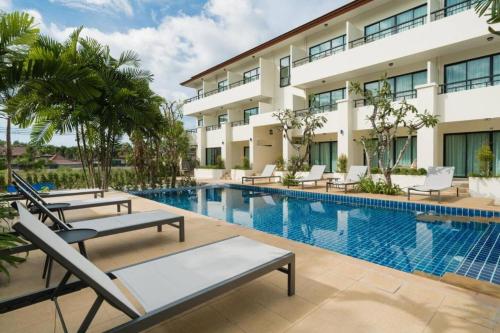 Apartments Near Bangtao Muay Thai &amp; MMA
