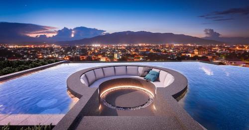 Astra Sky River - Panoramic Skyline Stay