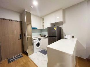 AstraSky2BR/12thFloor/MountainView/RooftopPool