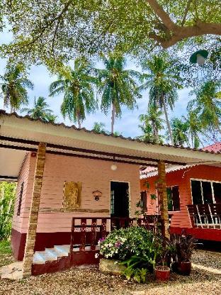 At tree Resort - บ้านกรูด (หลังชมพู)