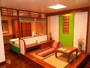 B.S. Court Hotel