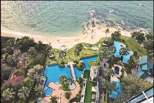 B2 Romantic private beach sea view