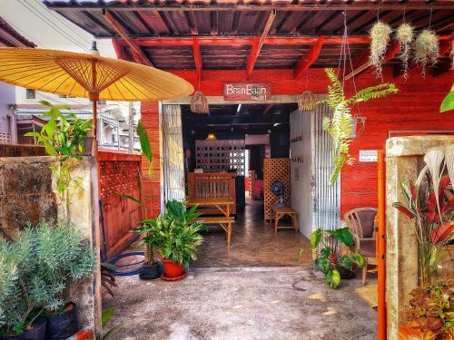 Baan Baan Hostel