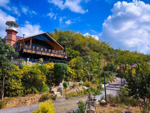 Baan Bonkao บ้านบนเขา