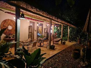 Baan Hotelier Resort