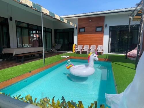 Baan ko Lek Pool villa