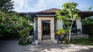 Baan Pinya Cosy Executive Bungalow