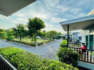 Baan Ruay Suk Resort Lopburi