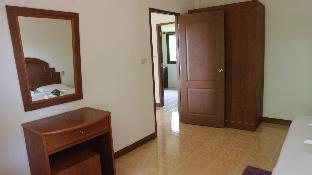 Baan Srinimit House & Apartment
