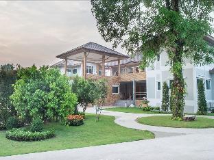 Baan Suan Khun Yaiy