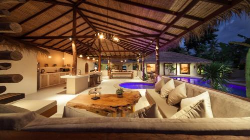 Baan Tham 2 villas 10 bedrooms