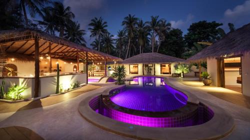 Baan Thamarchat 3 villas 13 bedrooms &amp; Shala
