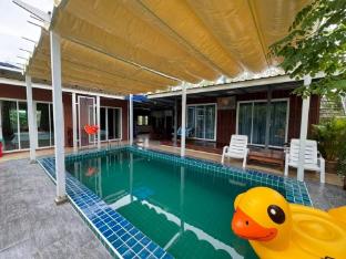 Ban Suan Sam Phraya Pool Villa